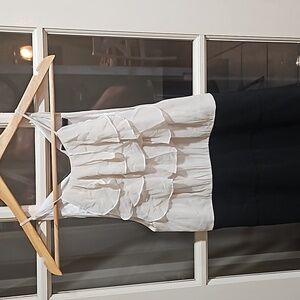 Ladies BCBG Maxazroa dress size 6